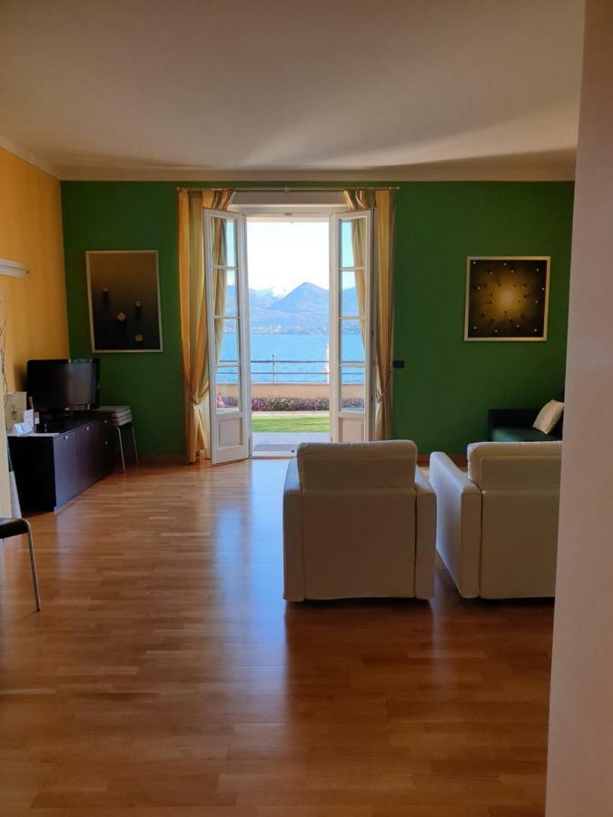 Hotel Residence La Luna Nel Porto สเตรซา ภายนอก รูปภาพ