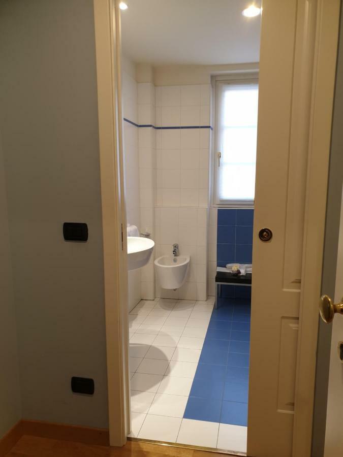 Hotel Residence La Luna Nel Porto สเตรซา ภายนอก รูปภาพ