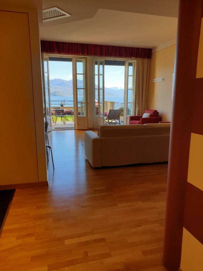 Hotel Residence La Luna Nel Porto สเตรซา ภายนอก รูปภาพ