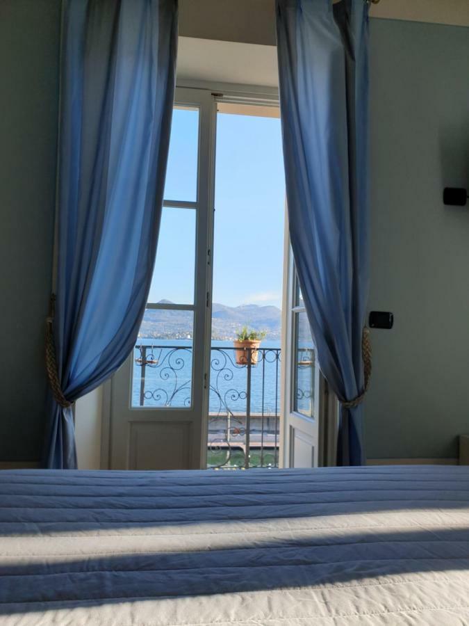 Hotel Residence La Luna Nel Porto สเตรซา ภายนอก รูปภาพ