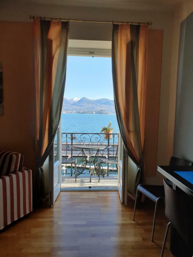 Hotel Residence La Luna Nel Porto สเตรซา ภายนอก รูปภาพ