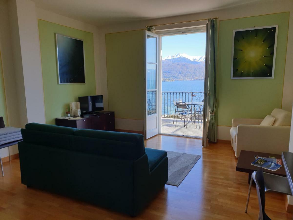 Hotel Residence La Luna Nel Porto สเตรซา ภายนอก รูปภาพ
